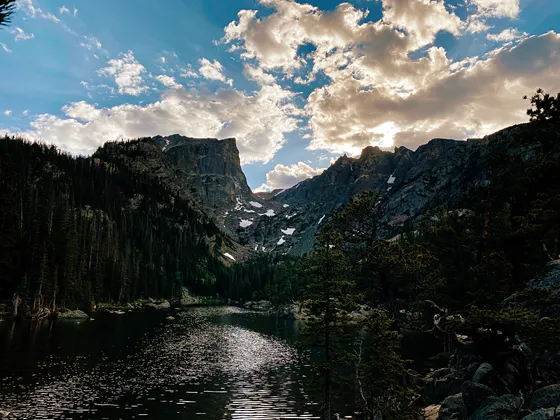 Emerald Lake beneath Hallett Peak and Flattop Mountain