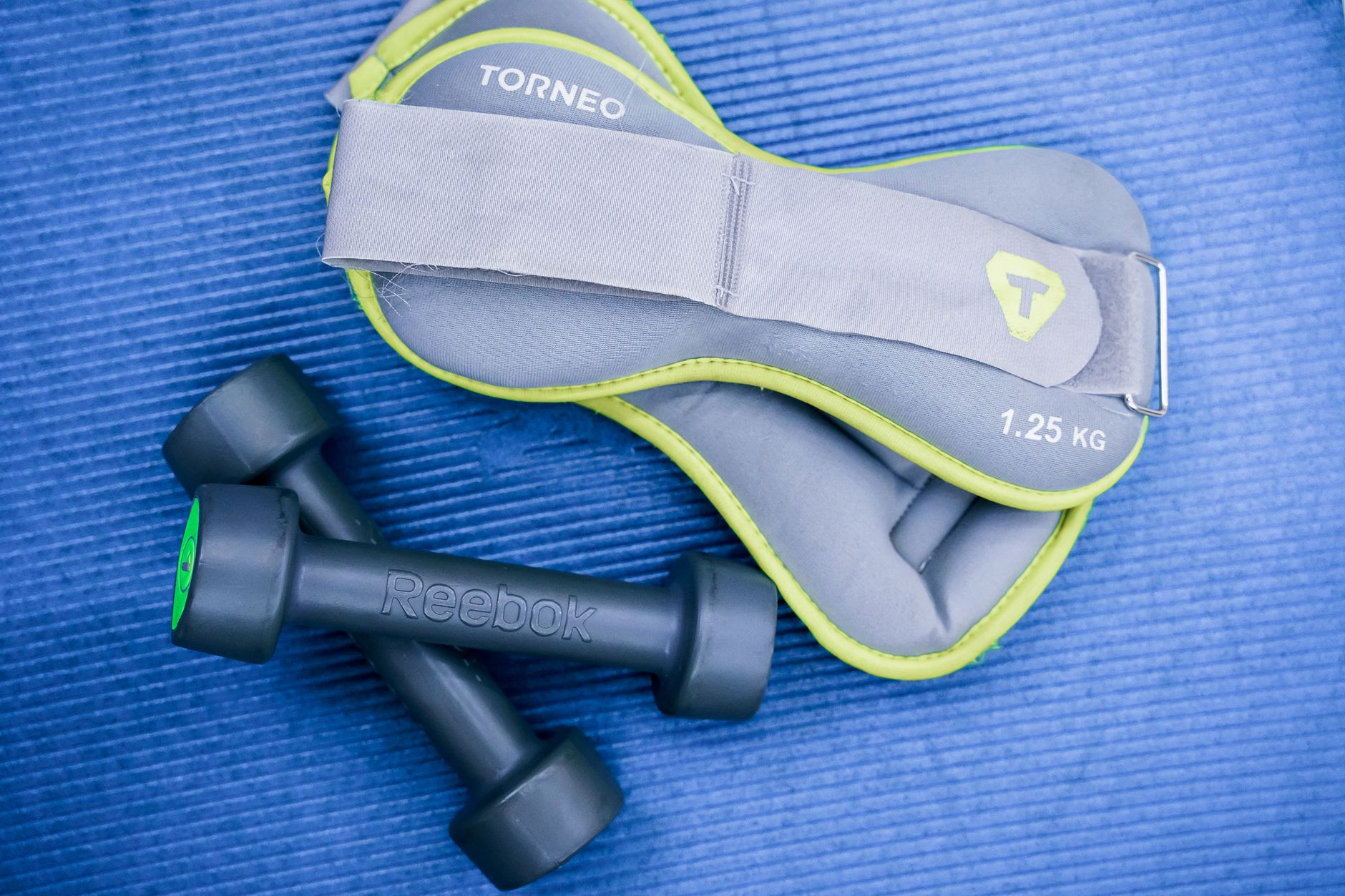Best Ankle Weights for Women 2026: 1-5 lb & Adjustable
