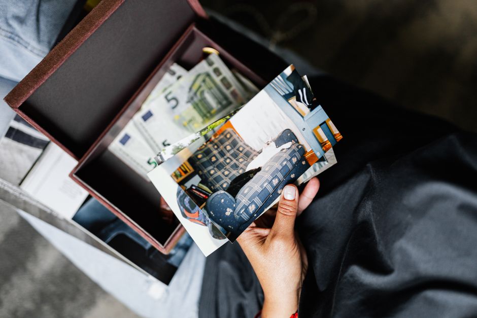 Long-Term Storage Considerations for Delicate Keepsakes