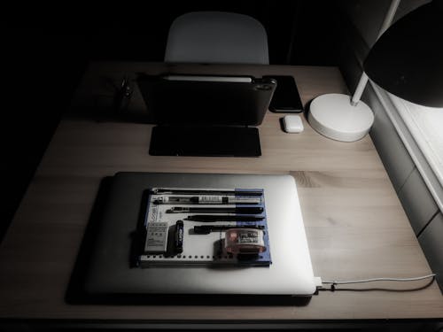 Free stock photo of apple computer, desk, ipad pro