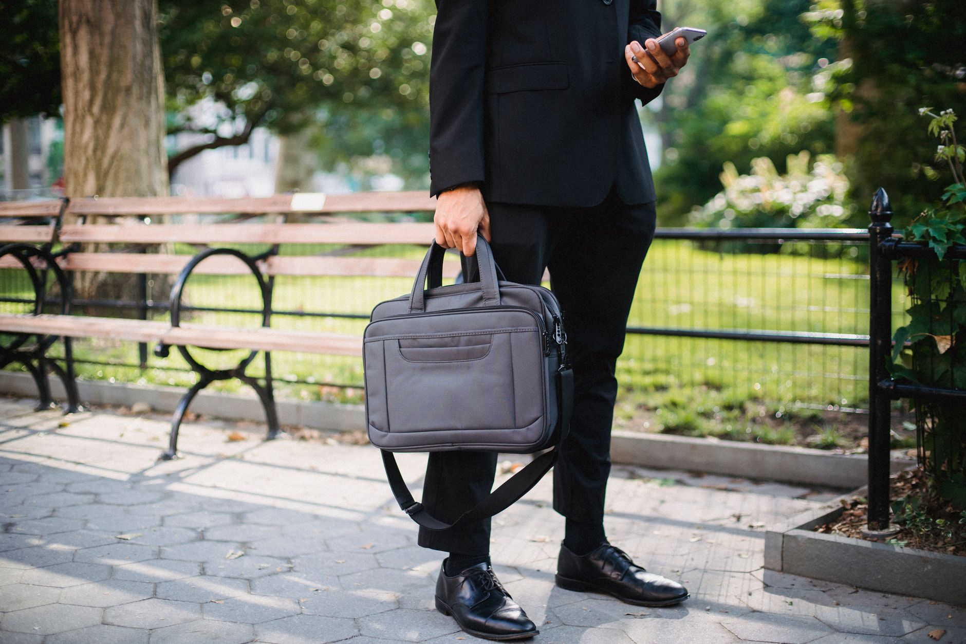tumi alpha bravo briefcase black