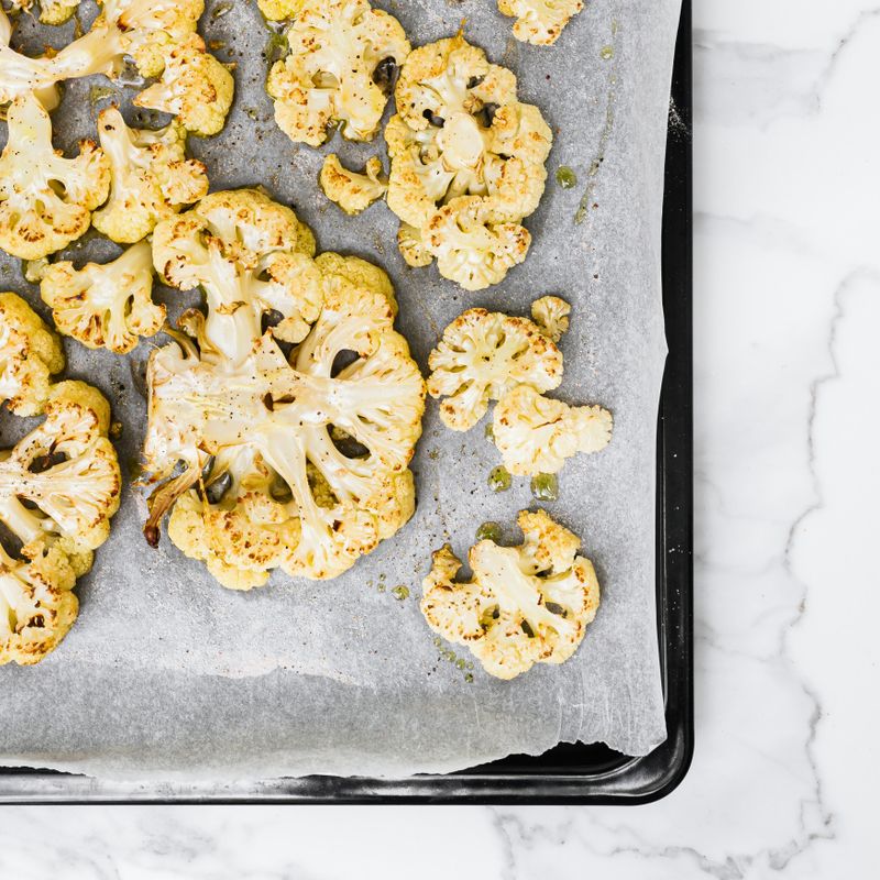 Crispy Baked Buffalo Cauliflower Burgers