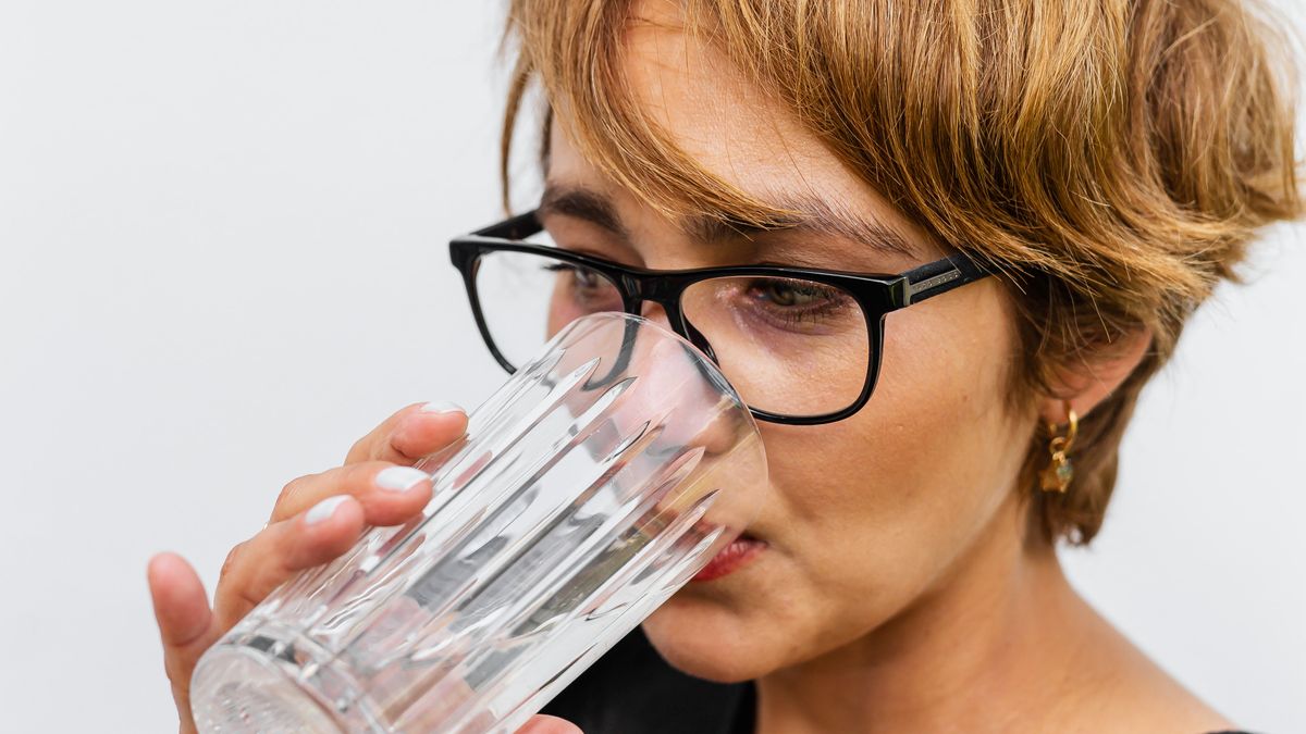 Les bienfaits de lhydratation sur la santé mentale : un lien souvent négligé - illustration