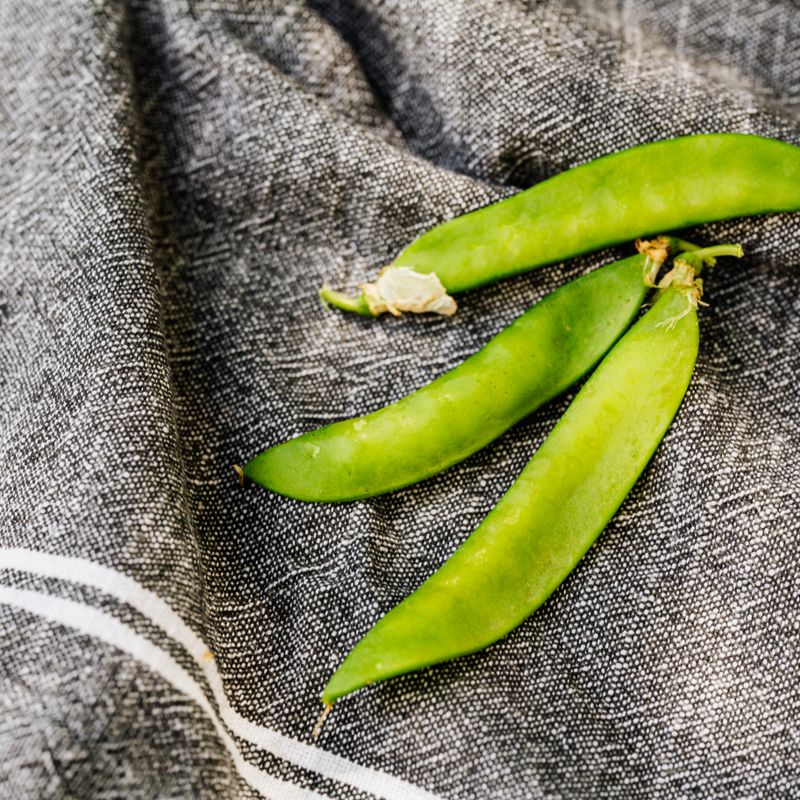 Quick Charred Sugar Snap and Wasabi Cream Dip