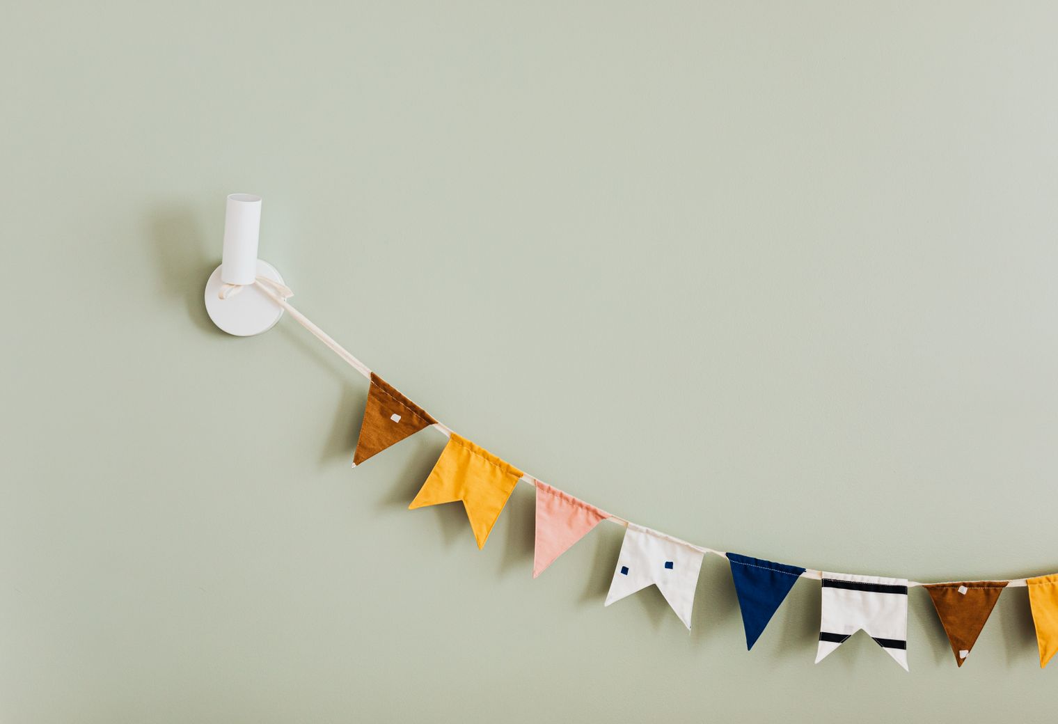 Painters and Decorators in Twickenham — surfaces prepped and cut in by hand