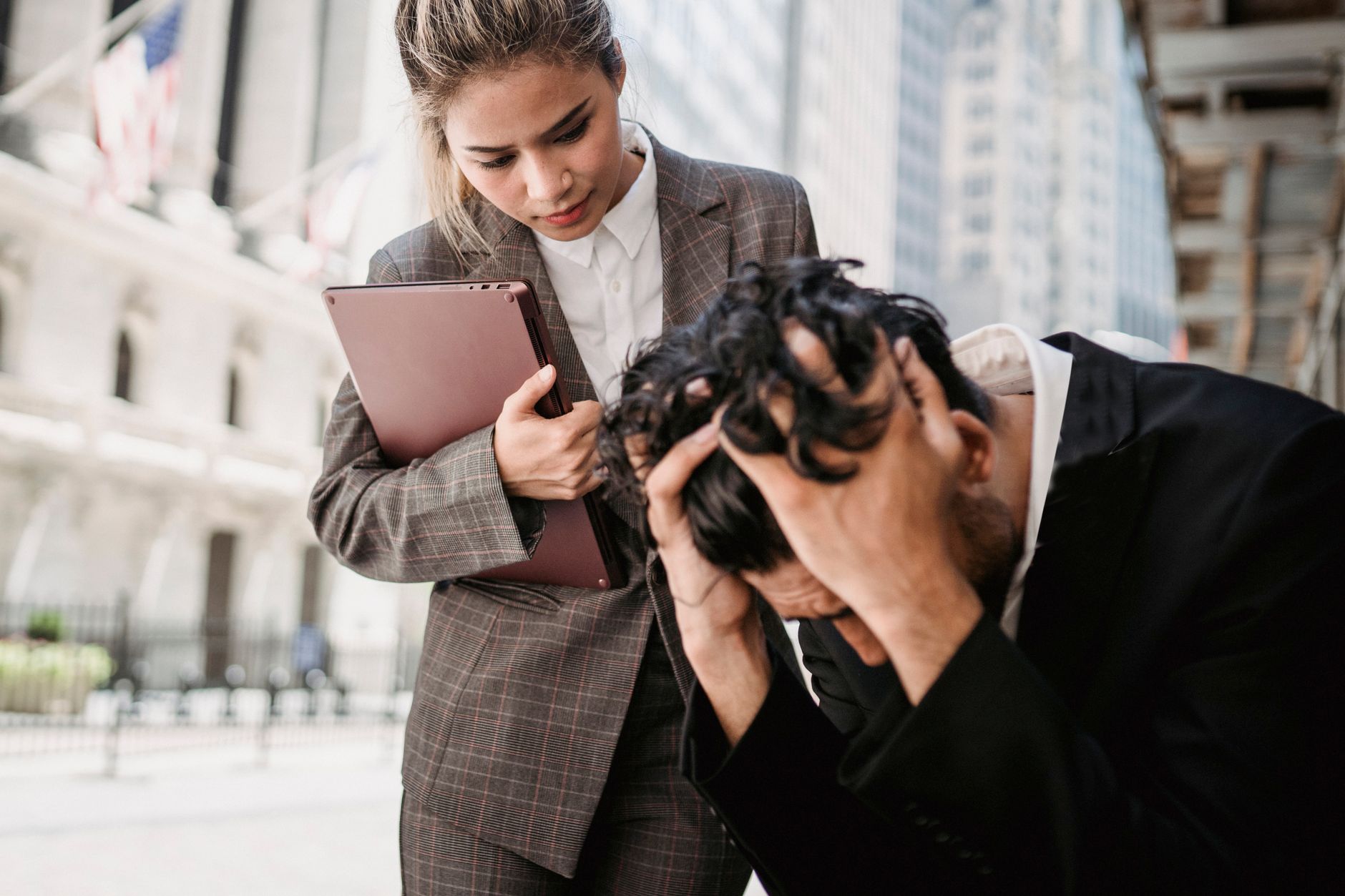 Strategies to Mitigate the Impact of Negative Reviews