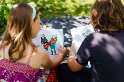 Kids Reading Books