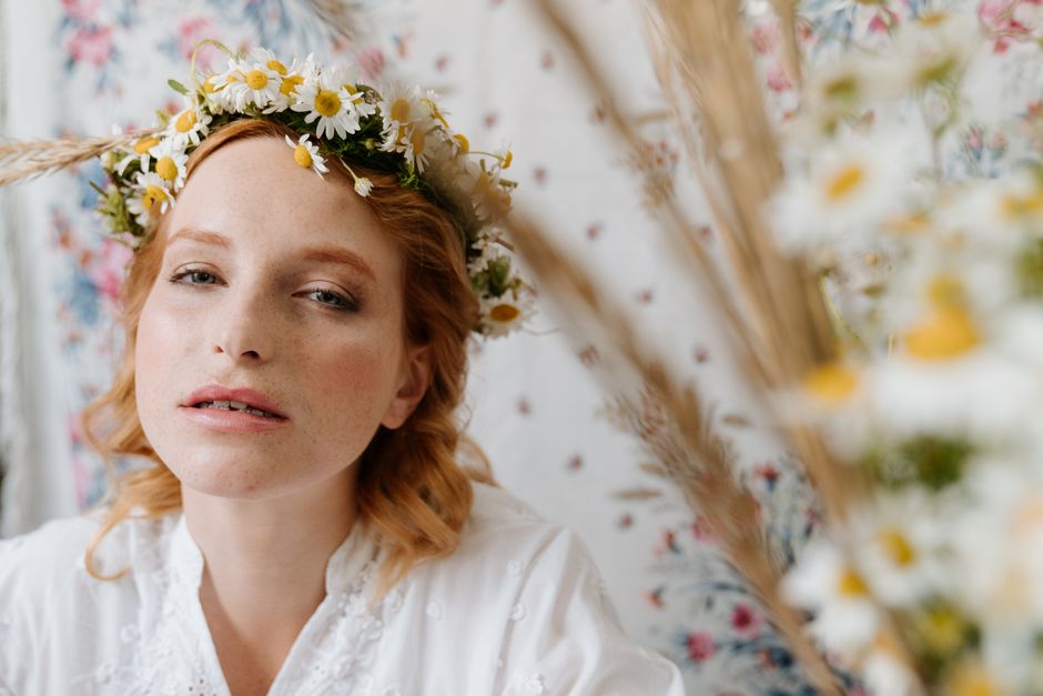 Lucia Day Flowers: December 13 Swedish Tradition