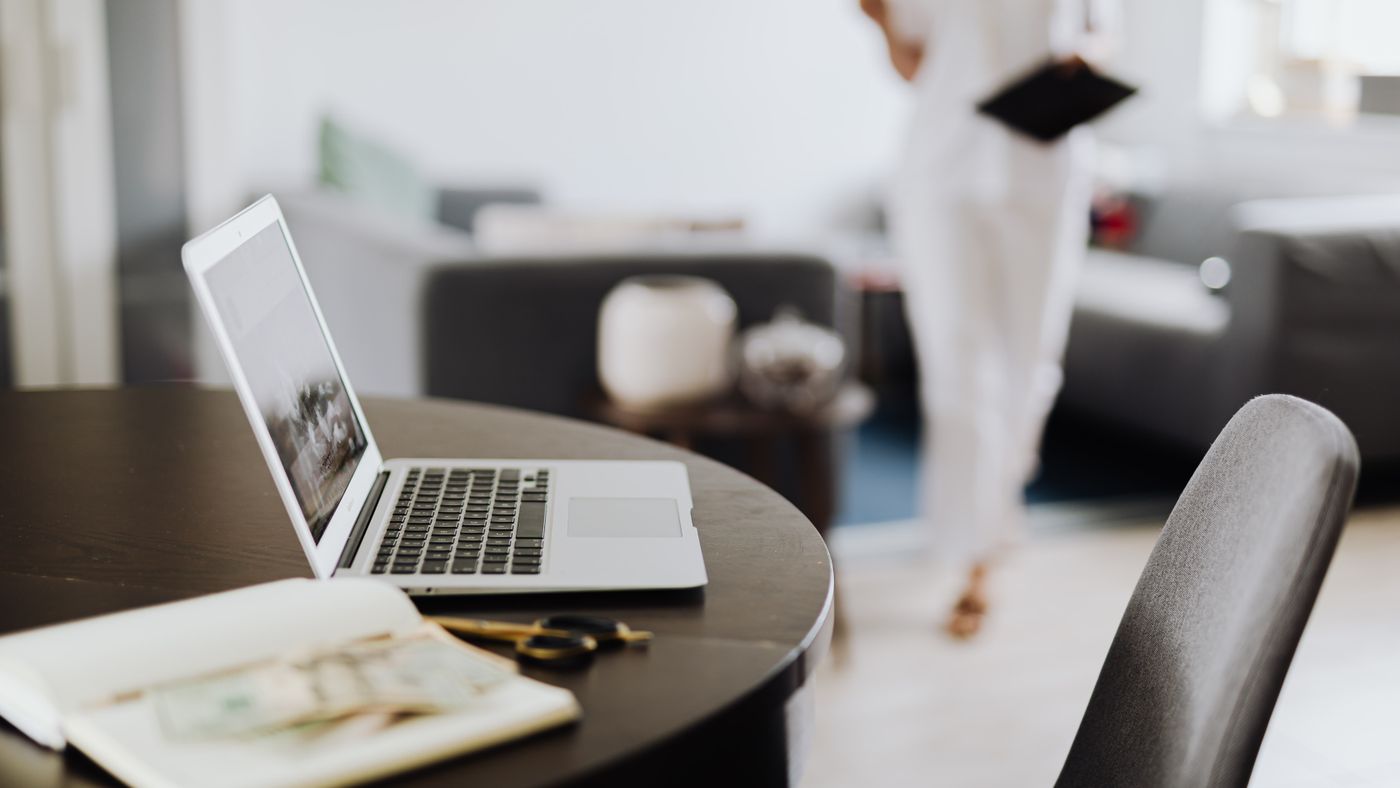 Blogging for Profit: The Timeline Nobody Wants to Hear