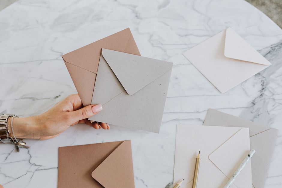 What Is the Best Strategy for a Sealed-Bid Auction — And Why Is It So Different From Open Bidding?