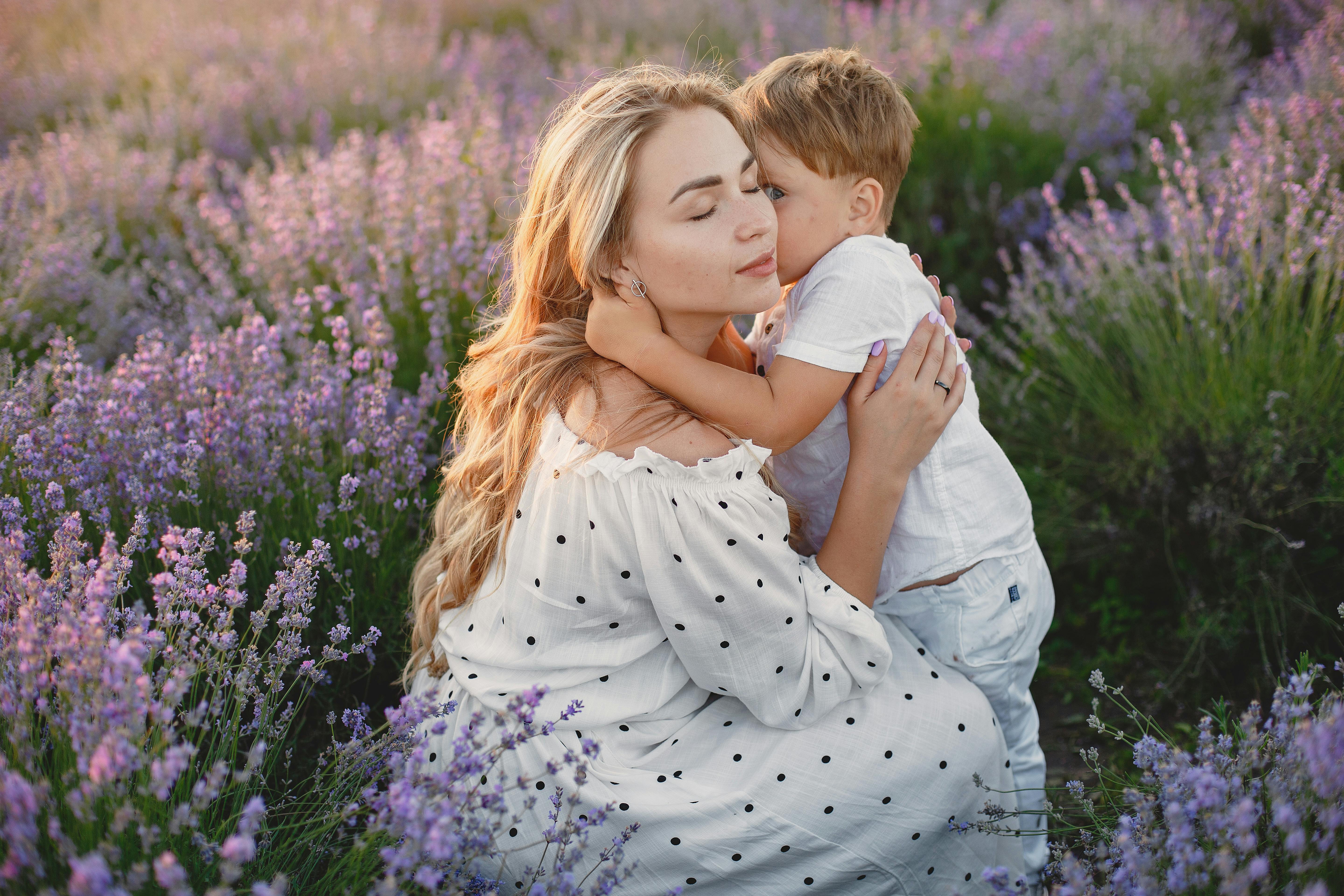 Mother and Child · Free Stock Photo