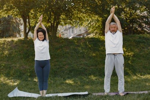 Photos gratuites de couple, entraînement, faire de l'exercice