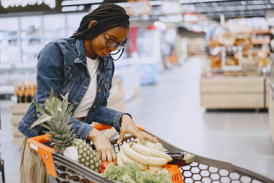 How to Cut Grocery Costs in 2026: NYC Budget Food Shopping Guide