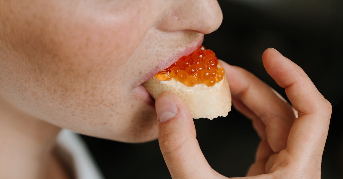 How to eat caviar