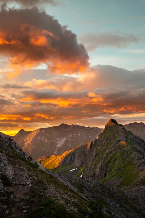 Free Drone Shot of a Mountain Range Stock Photo