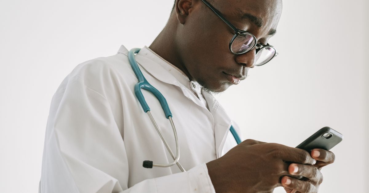 Peer-to-peer mental health support platforms in India