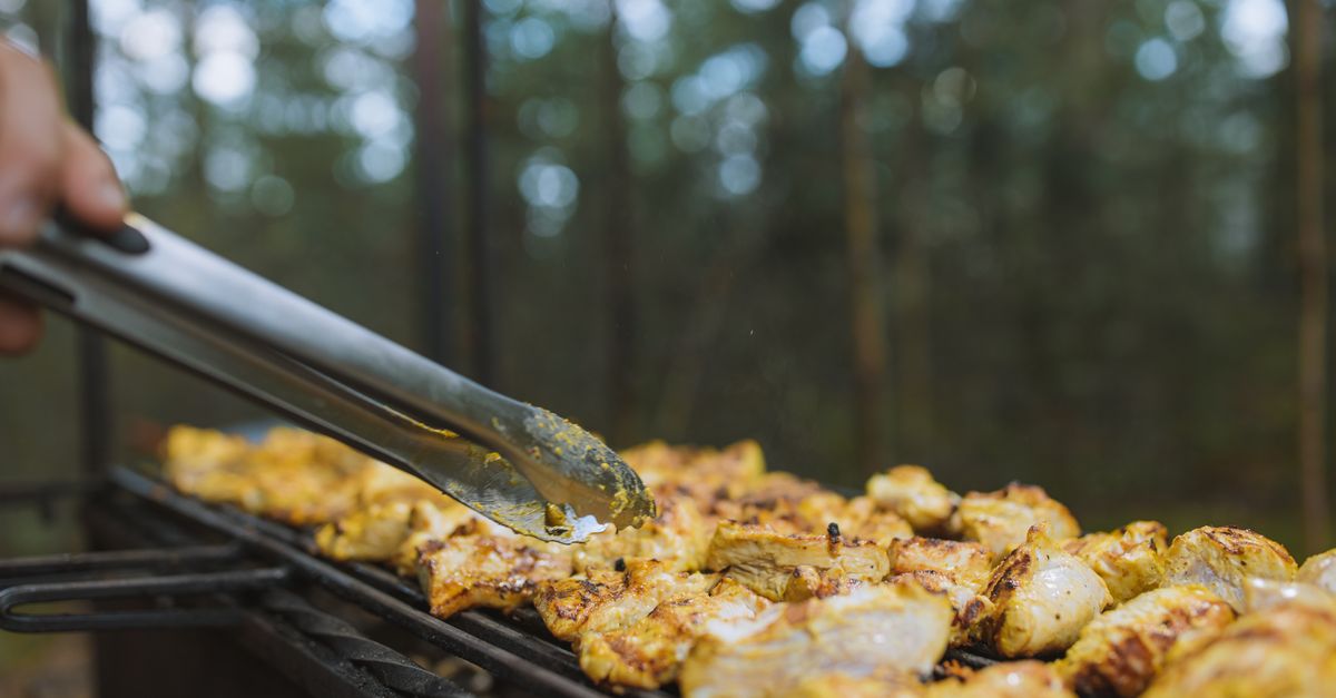 Cómo hacer el pollo a la parrilla perfecto: técnicas y secretos