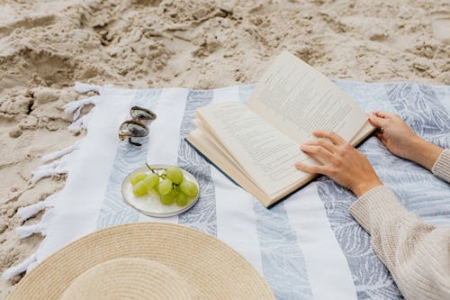 Photos gratuites de chapeau, fermer, lire