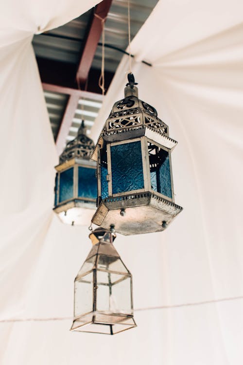 Ornamental Arabic lamps hanging from ceiling