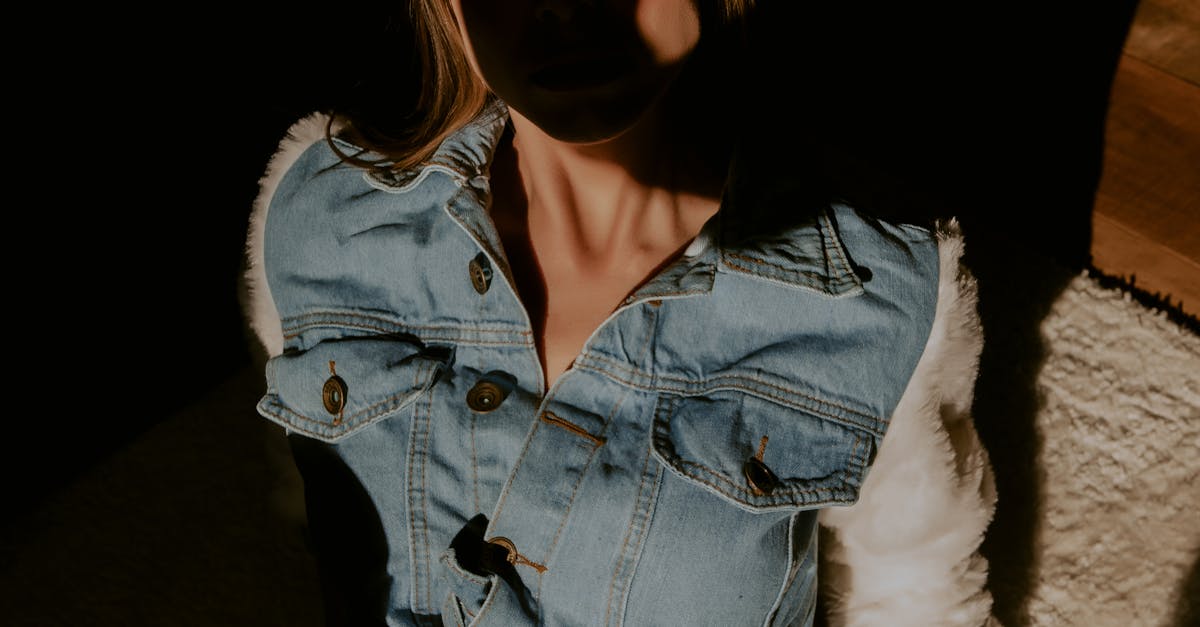 How to fit jeans that are too big