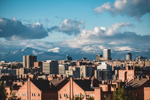 Immagine gratuita di architettura, cielo azzurro, città