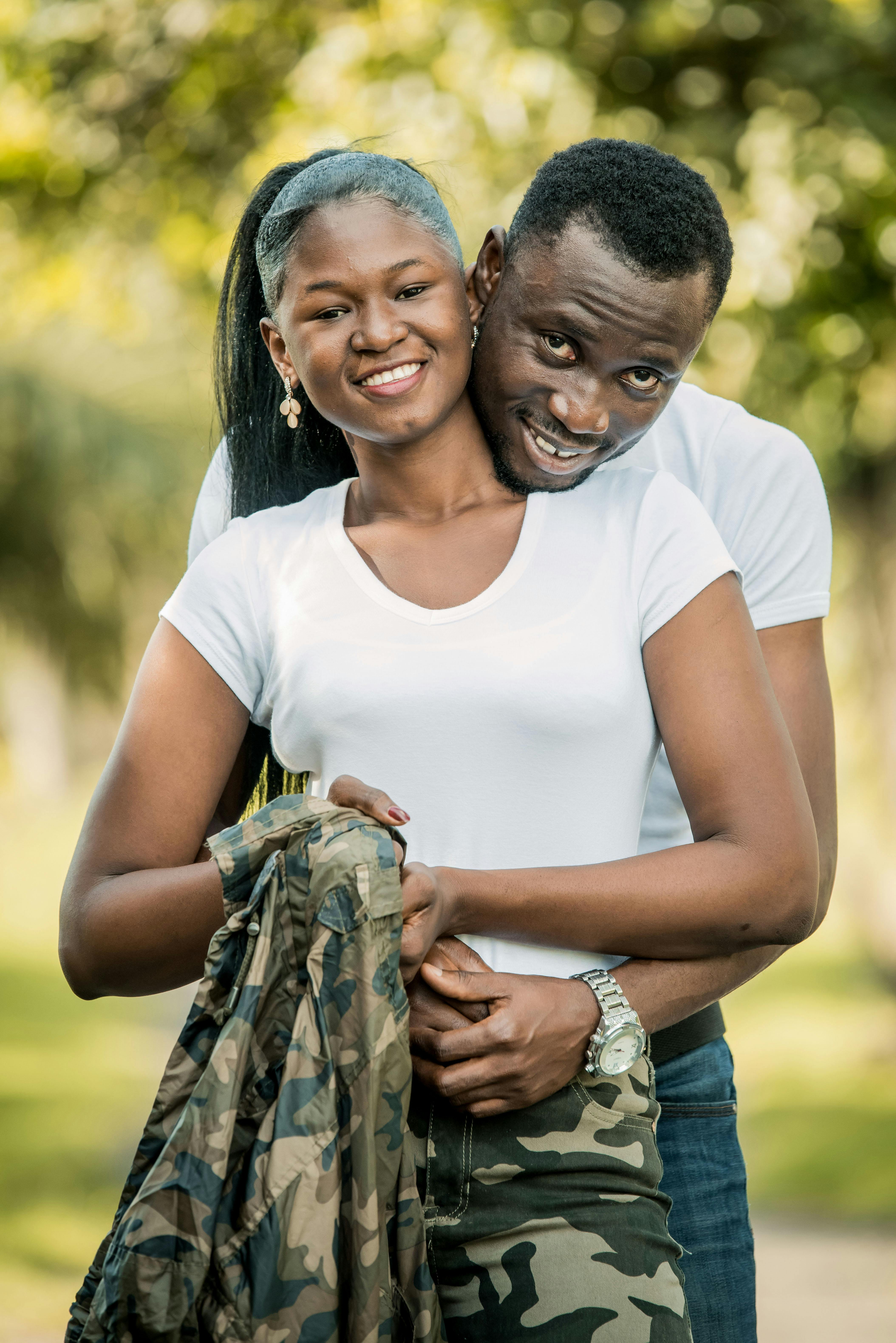 When a man puts his arm around your waist?