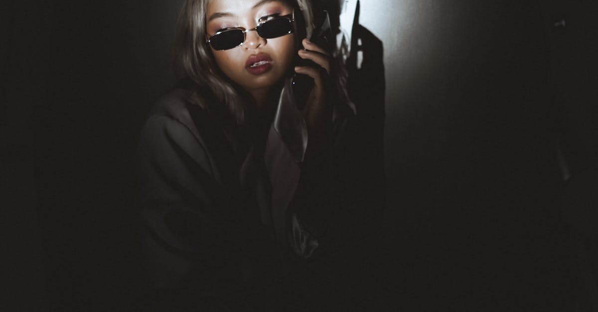 How to properly use a makeup sponge