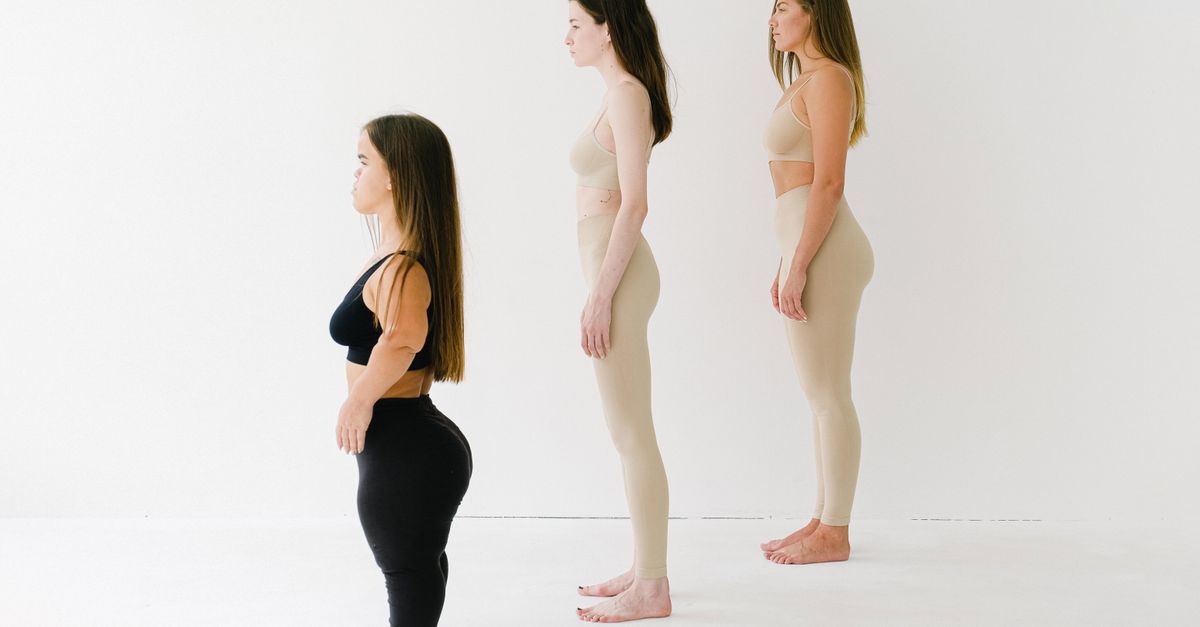 Fit Finder vs Size Chart: Which Converts Better for Apparel Ecommerce?