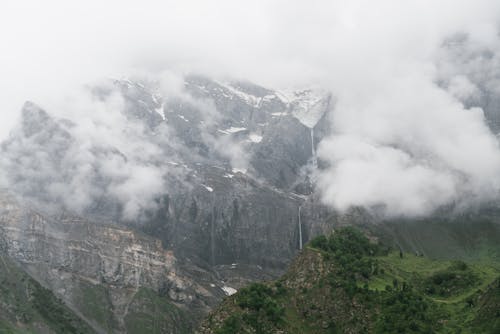 Foto profissional grátis de garoa, montanhas, natureza
