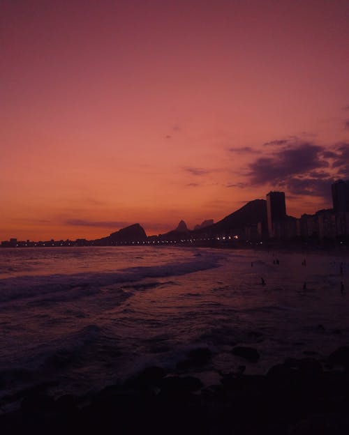 Scenic landscape of wavy sea at sunset