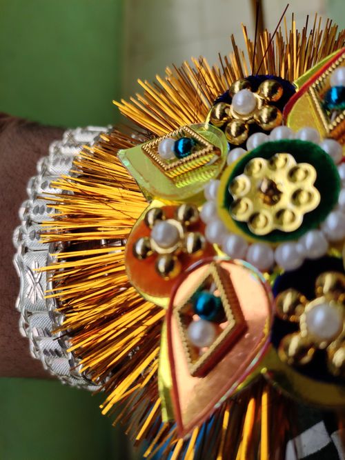 Free Colorful rakhi bracelet symbolizing Raksha Bandhan, showcasing intricate design. Stock Photo