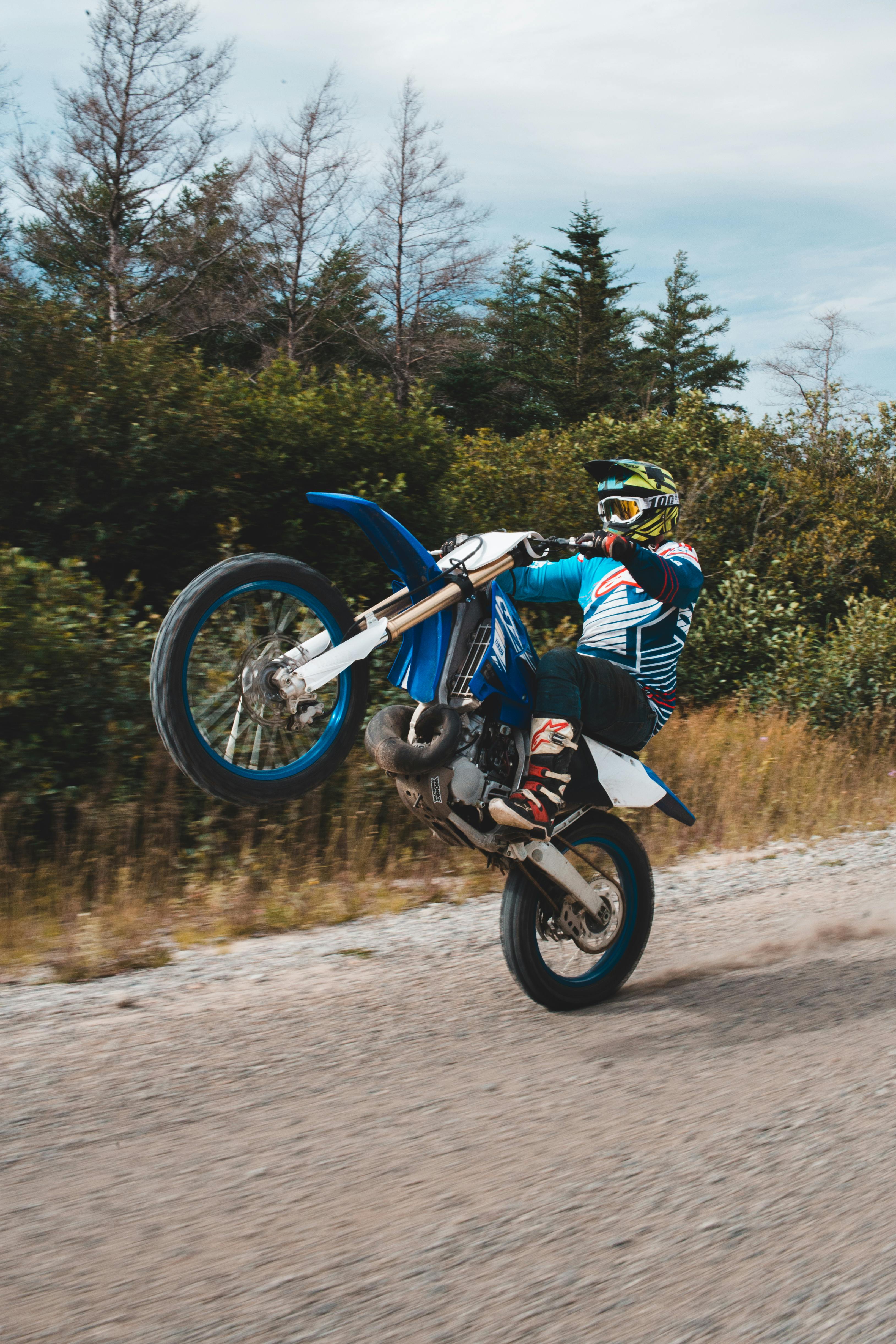 Dirt Bike Rider Live Wallpaper - free download