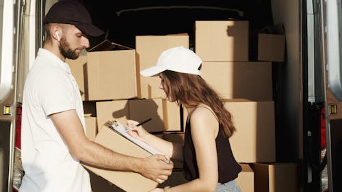 Fotos de stock gratuitas de cajas, cajas de cartón, caucásico