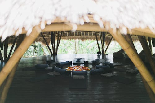 Carpets and cushions in lounge zone