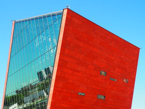 Foto profissional grátis de arquitetura contemporânea, artigos de vidro, céu azul