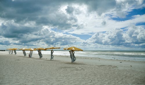 Základová fotografie zdarma na téma deštníky, horizont, moře