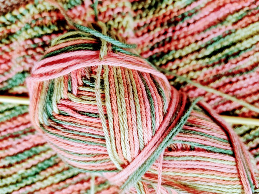 Colorful yarn for needlecraft