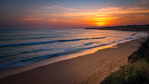 Fotobanka s bezplatnými fotkami na tému fotografovanie krajiny, kývať, more