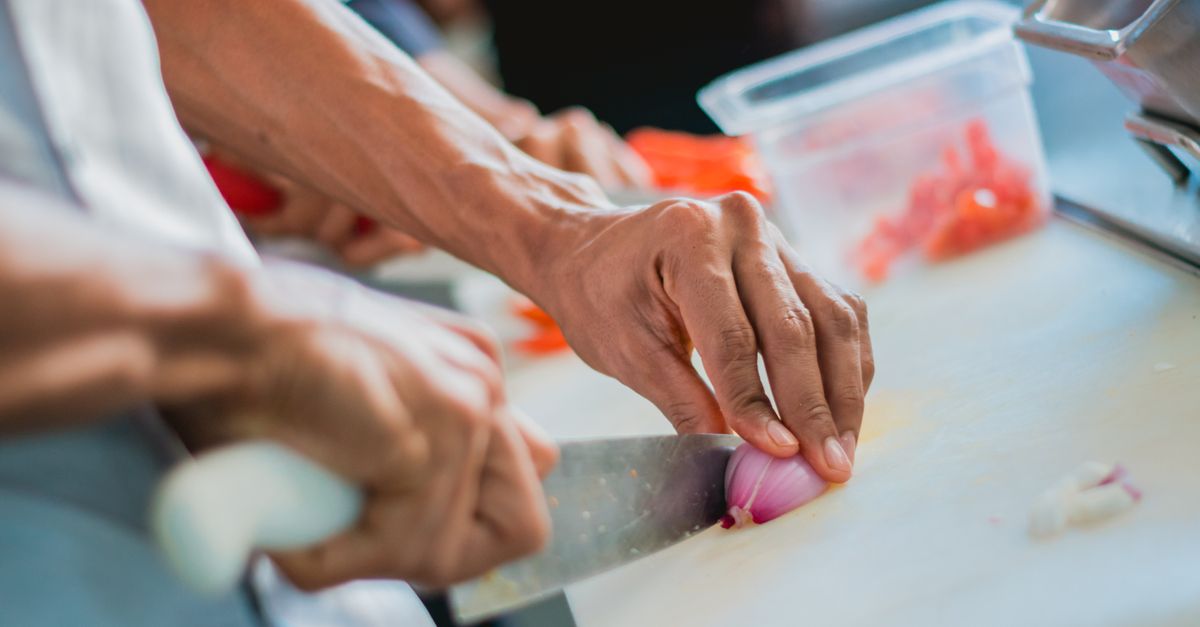 10 Essential Skills Every Aspiring Chef Should Master