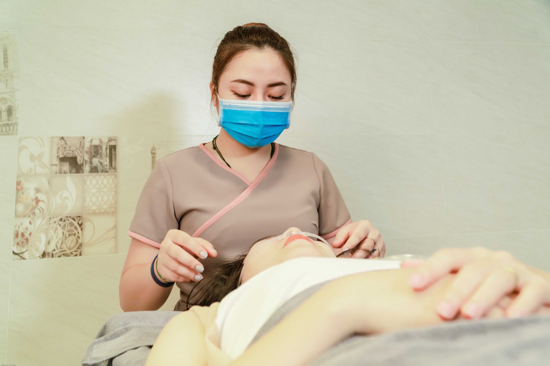 Cự Giải với trái tim ấm áp và sự tận tâm mang lại sự an ủi, sẻ chia