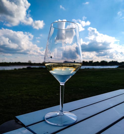 Бесплатное стоковое фото с genieten van het uitzicht, wijn, wolken