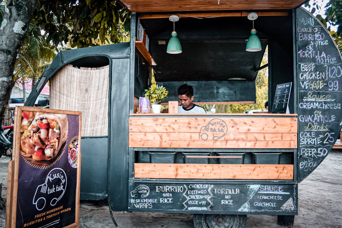 Fotos de stock gratuitas de carrito de comida, de cerca, hombre