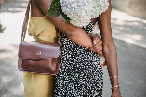 Fotos de stock gratuitas de abrazando, afroamericanas, de cerca