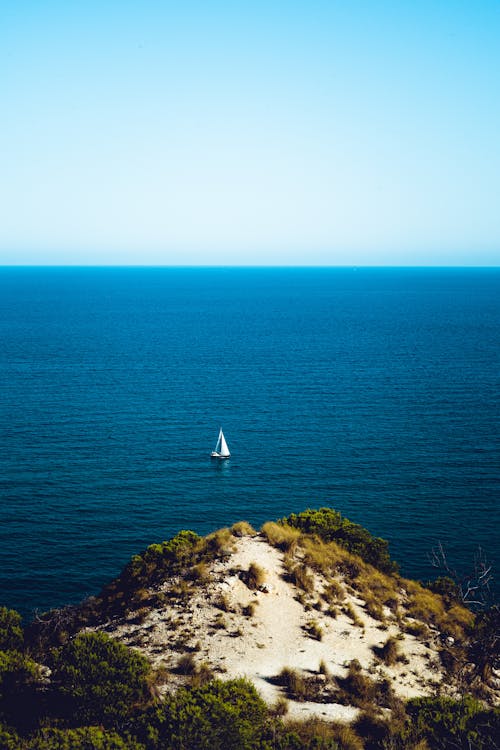 Kostenloses Stock Foto zu boot, gewässer, horizont