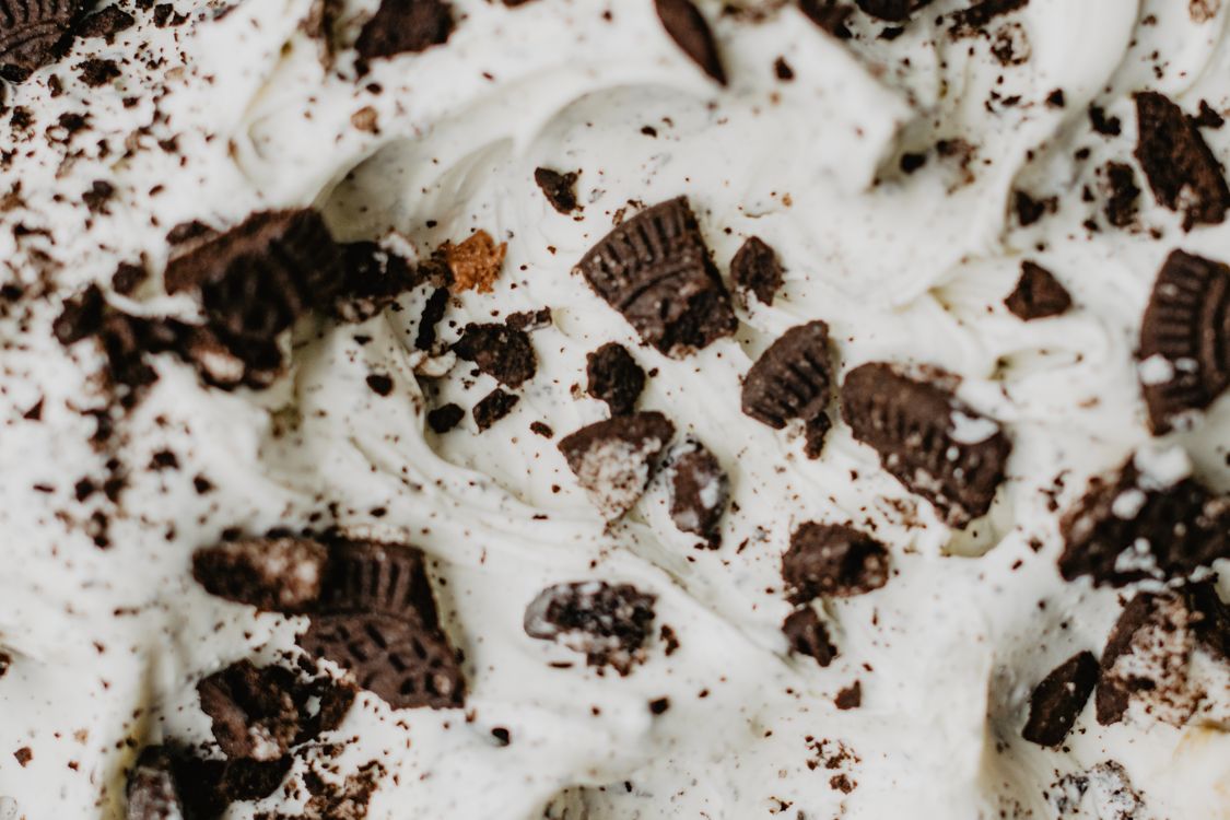 Free Close-up Photo of Cookies and Cream Flavor Ice Cream Stock Photo