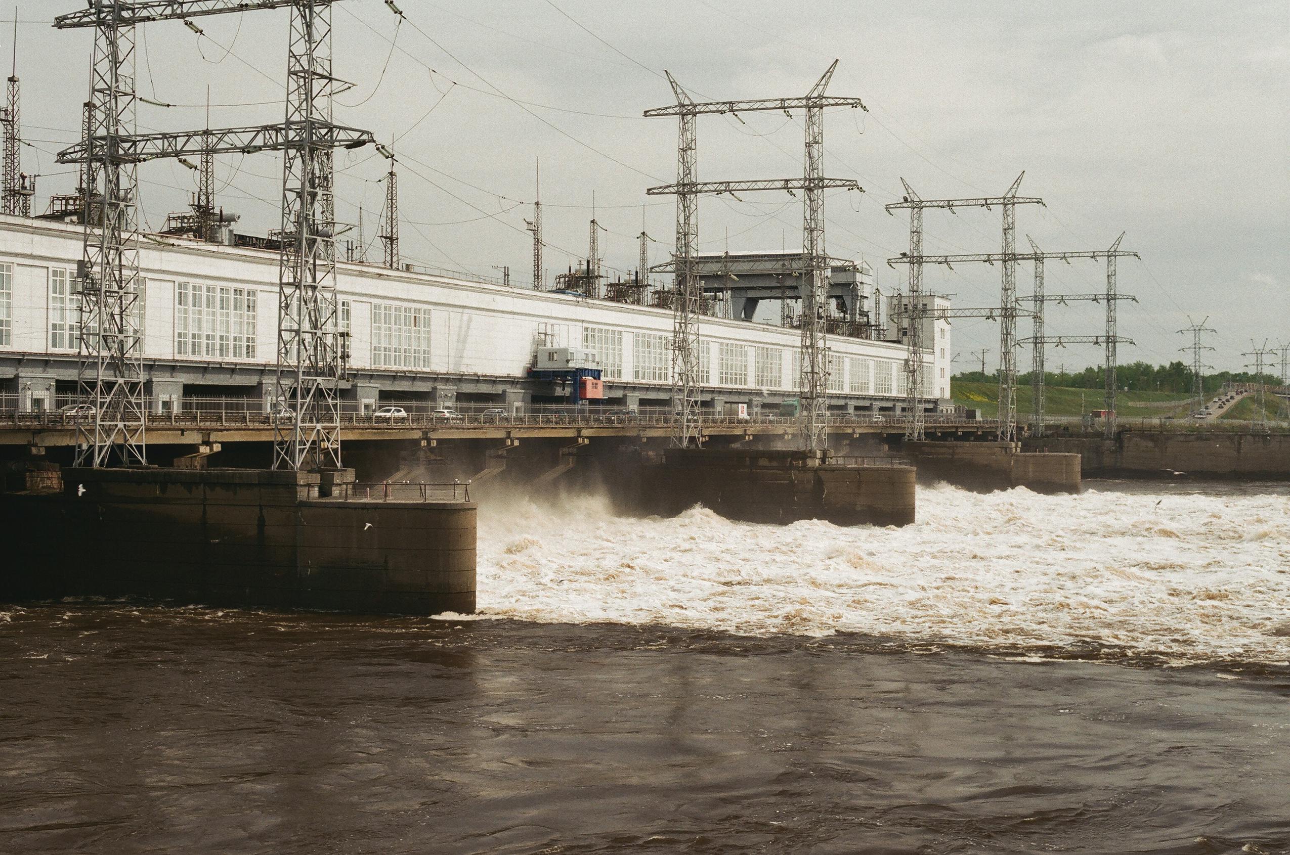 modern hydroelectric facility integrated with a smart grid - hydropower project costs