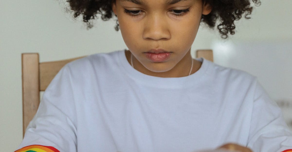 Maison de FLEUR ×《吉伊卡哇》聯名包款生活小物,小可愛刺繡設計夢幻迷人!