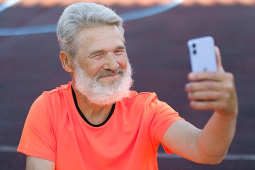 Fotos de stock gratuitas de adulto, anciano, autofoto