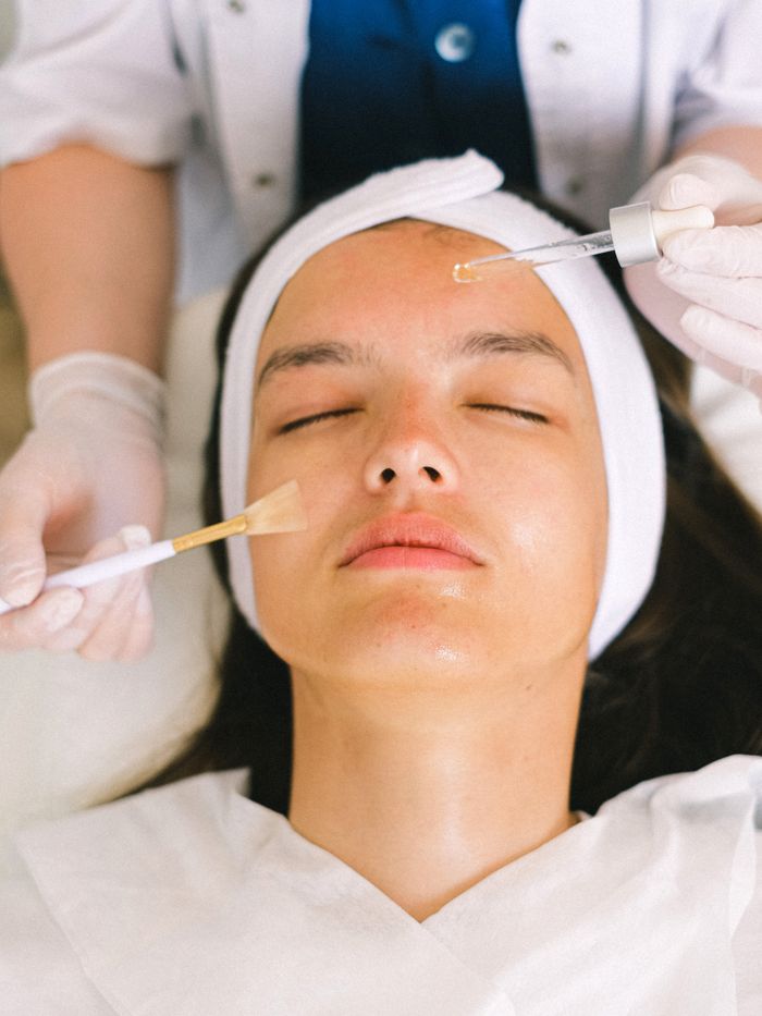Servicios 15 Limpieza facial en camilla