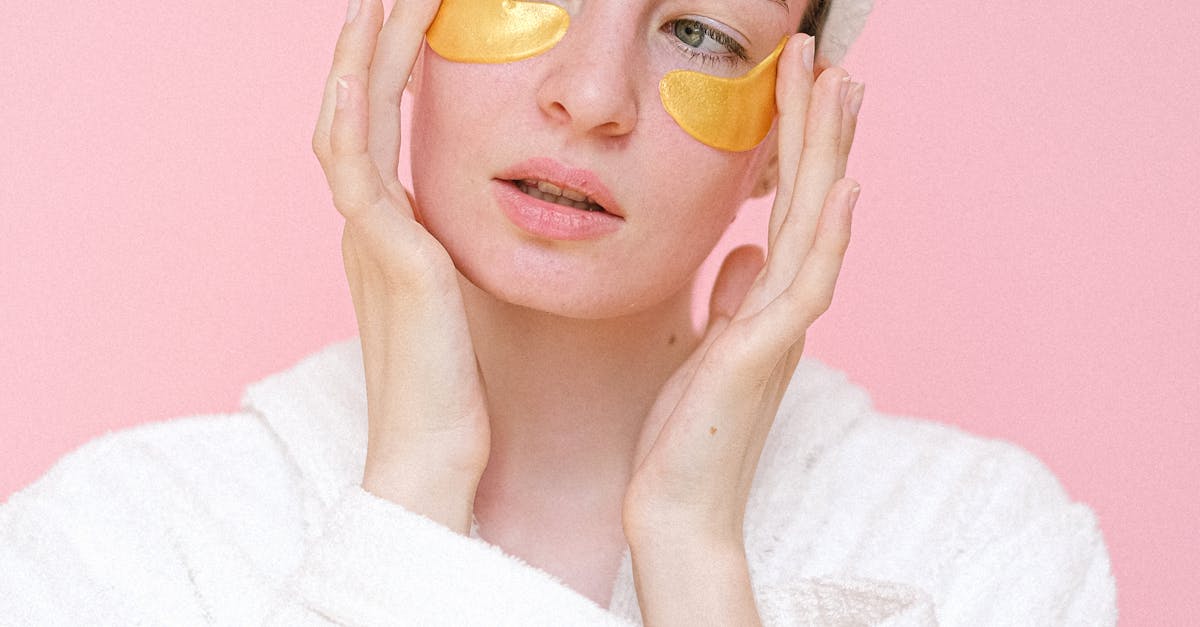 How to apply iron on patches to polyester